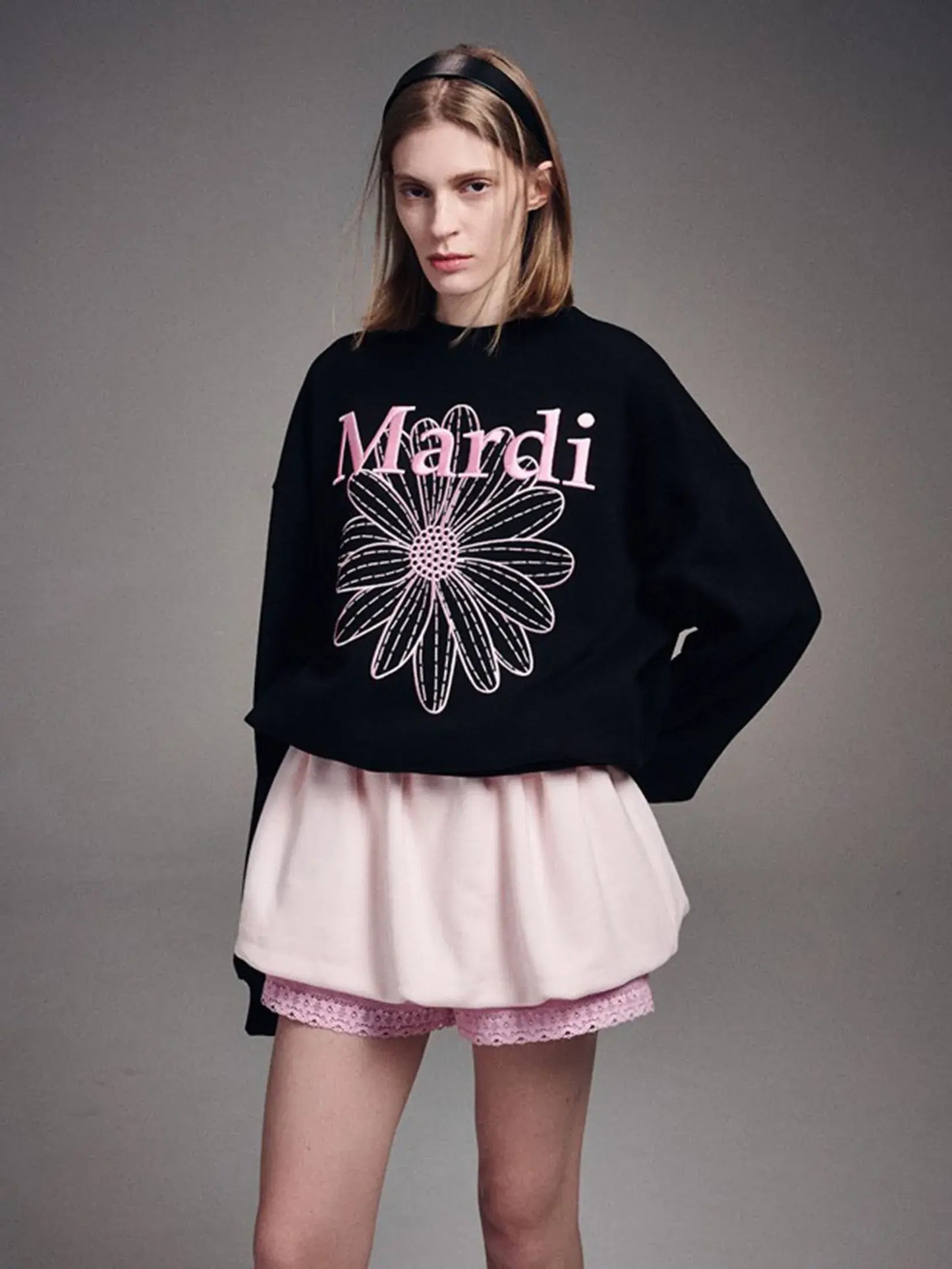 SWEATSHIRT FLOWERMARDI NEEDLEWORK