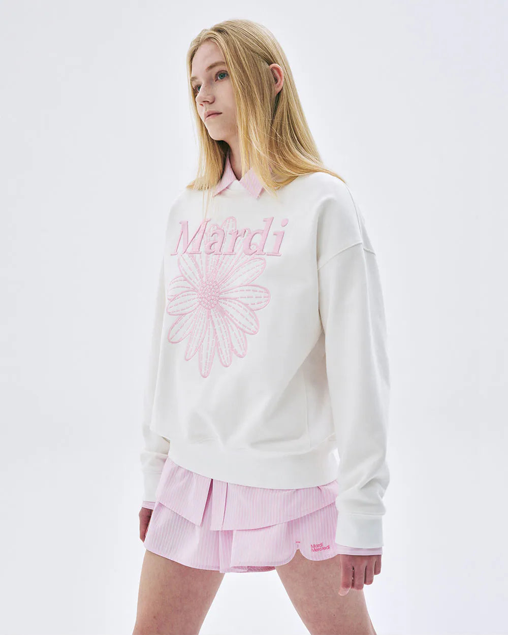 SWEATSHIRT FLOWERMARDI NEEDLEWORK