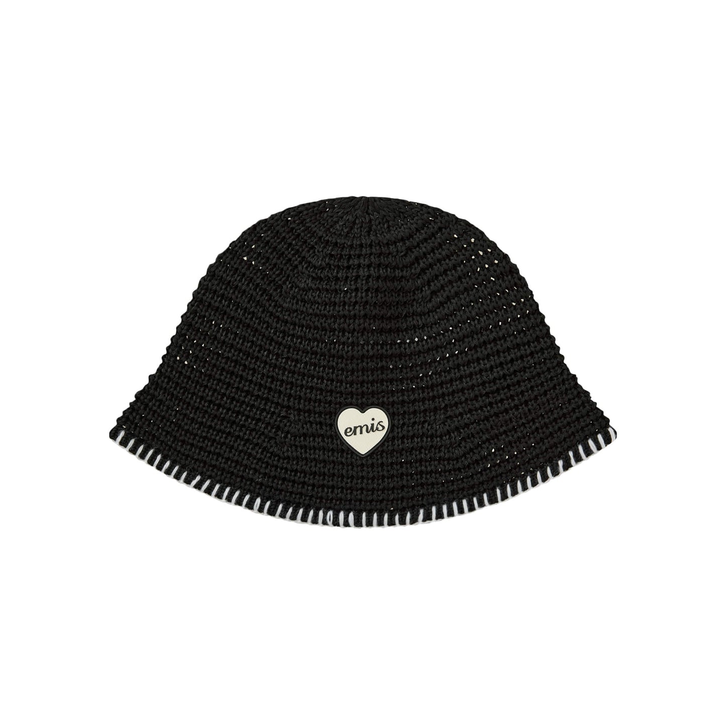 HEART RUBBER PATCH KNIT BUCKET HAT