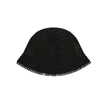 HEART RUBBER PATCH KNIT BUCKET HAT