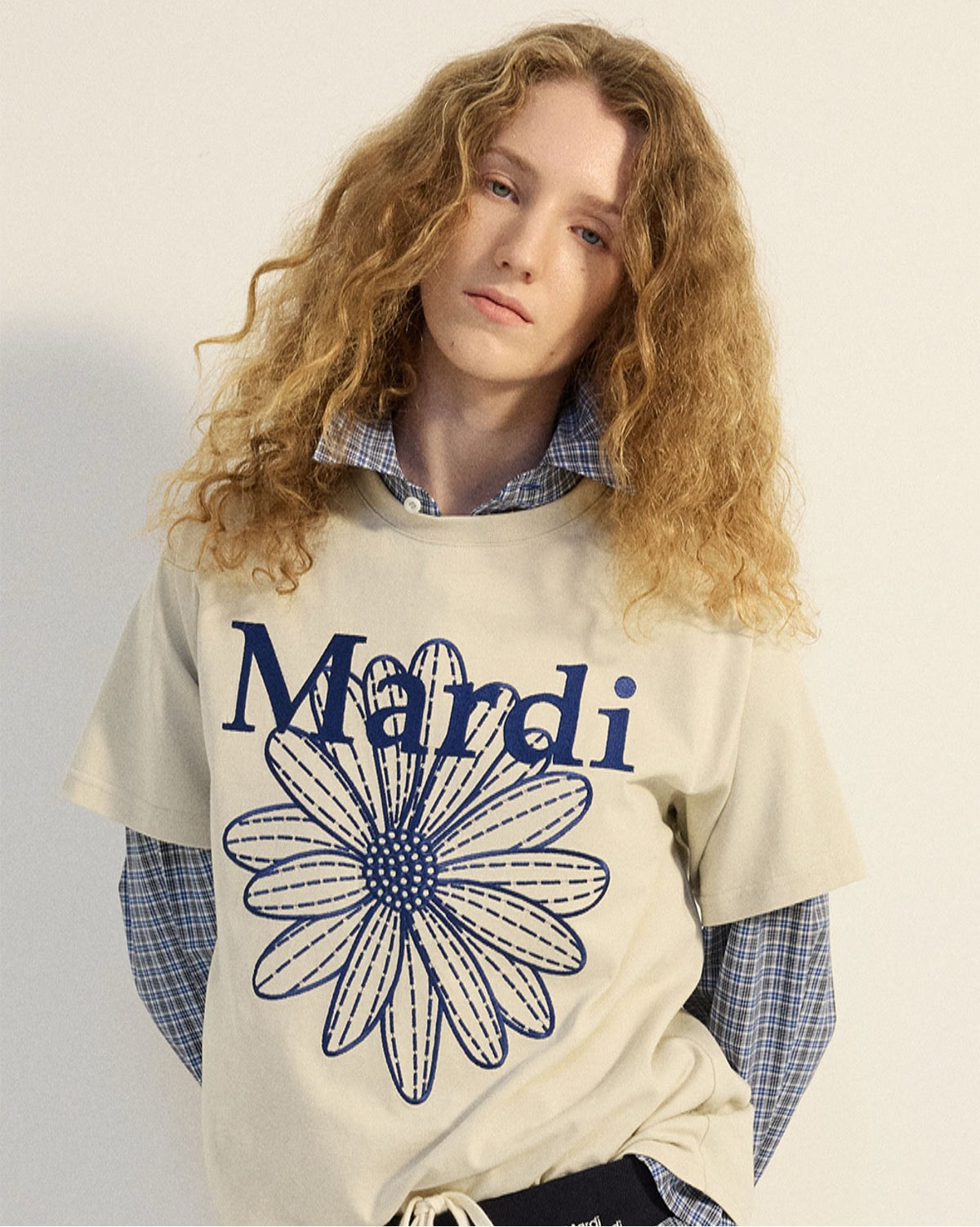 TSHIRT FLOWERMARDI NEEDLEWORK