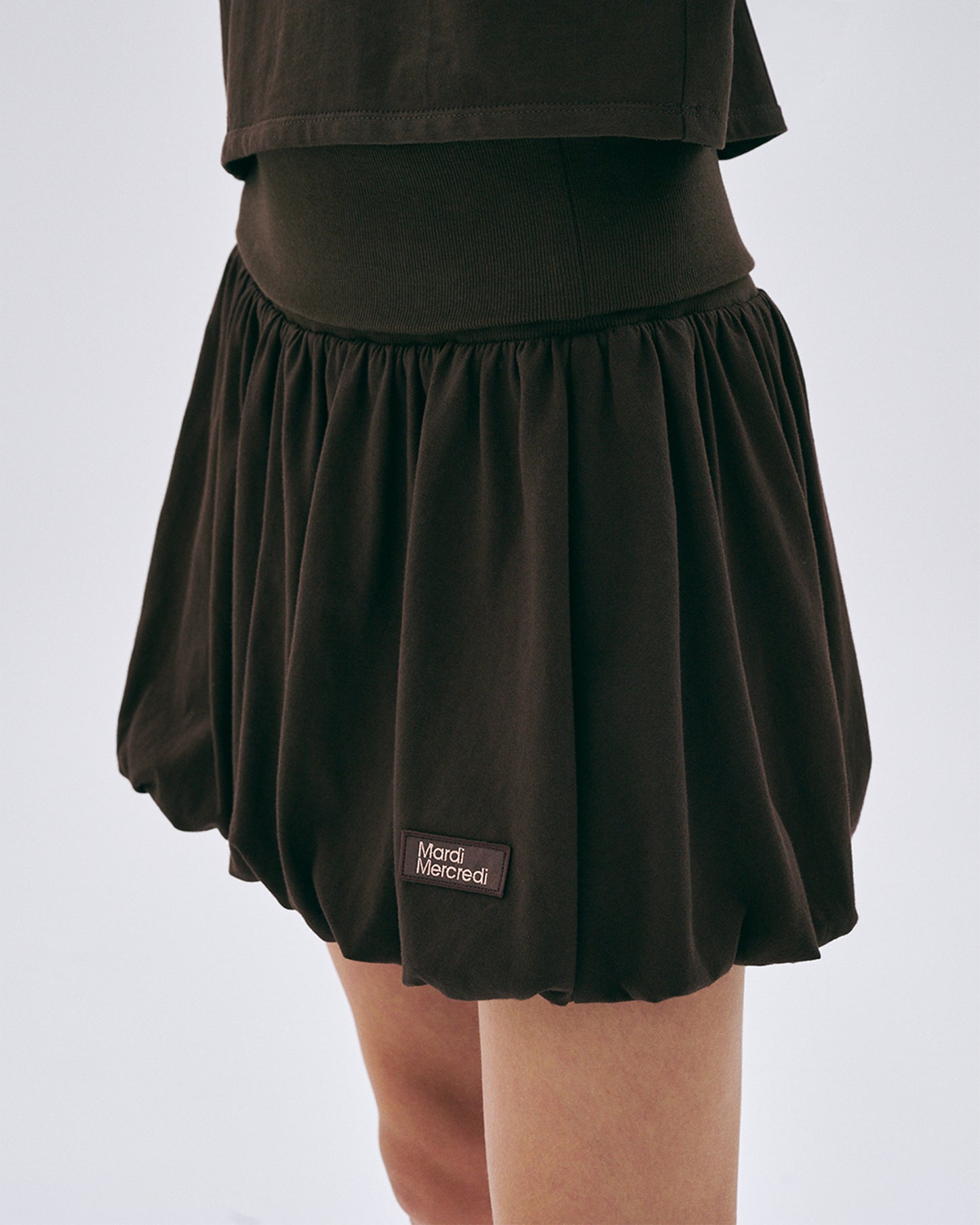 VOLUME MINI SKIRT