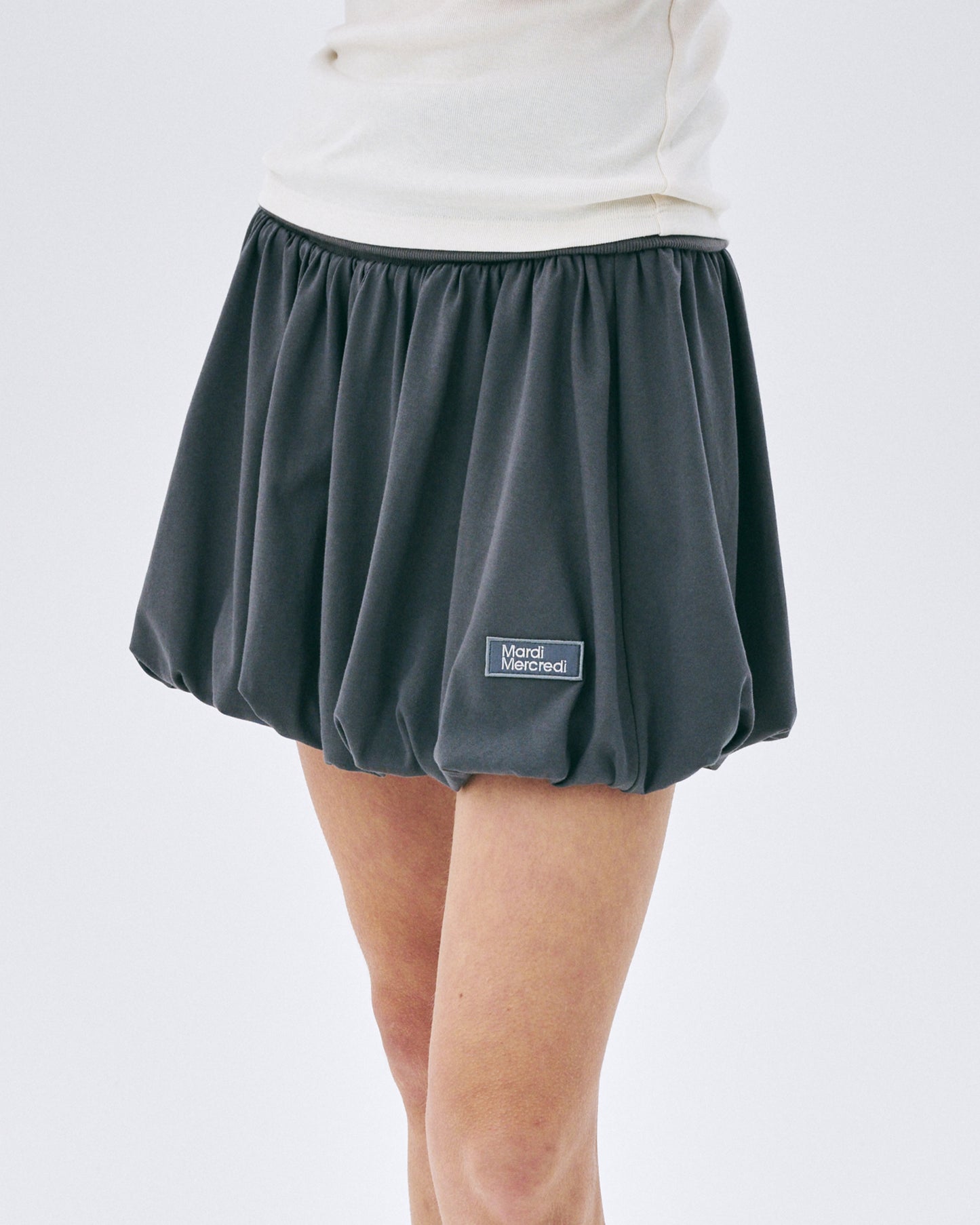VOLUME MINI SKIRT