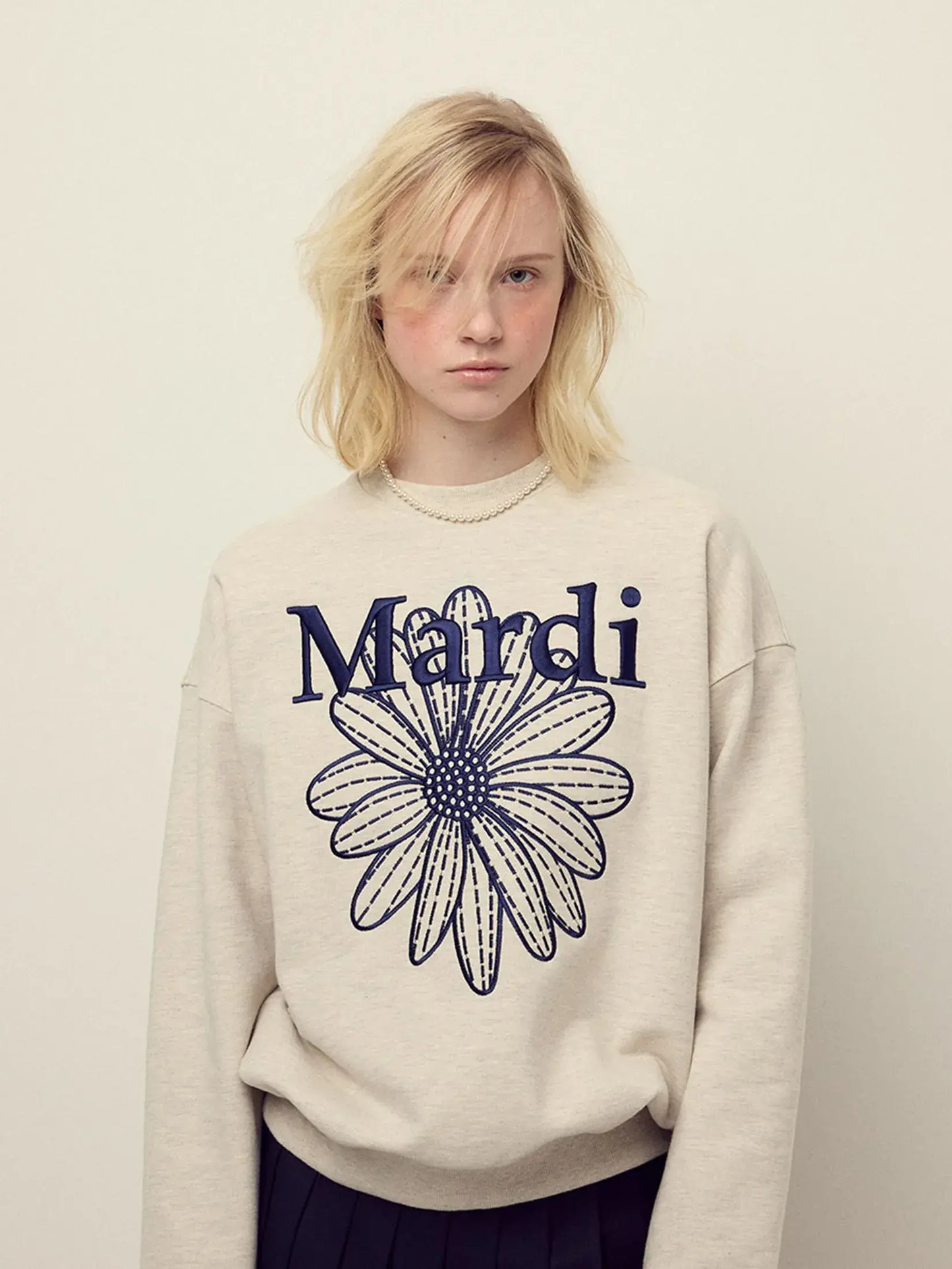 SWEATSHIRT FLOWERMARDI NEEDLEWORK
